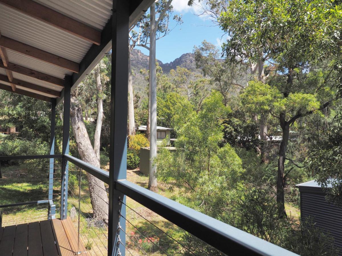 The Two Villa Halls Gap